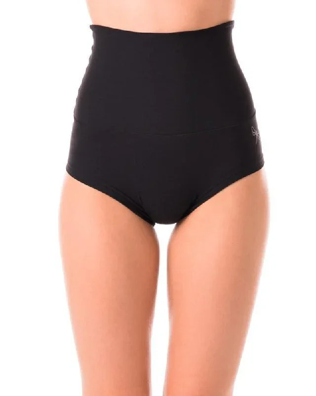 betty-high-waisted-shorts-black