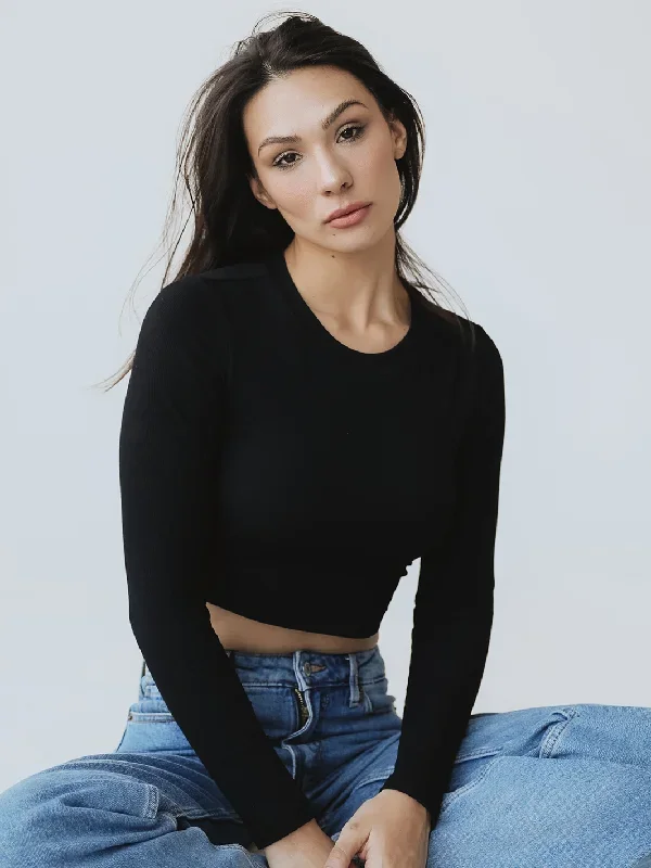 long-sleeve-t-shirt-crew-neck-crop